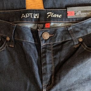NWT Apt 9 Flare Jeans Sz 12L